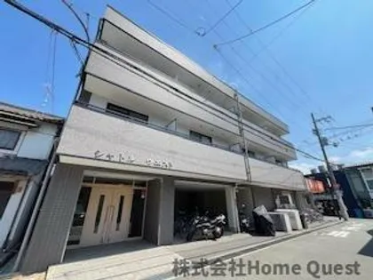 シャトルウエストの画像