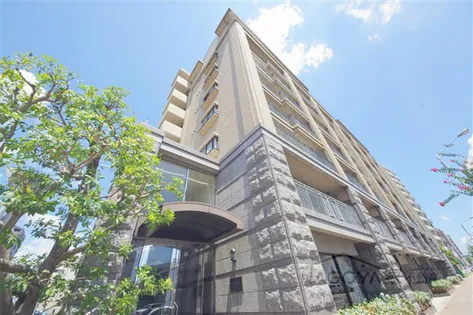 マノアール泉【7階】の外観