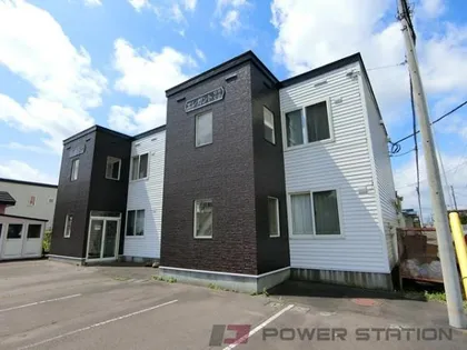 エレガント【1階】の外観