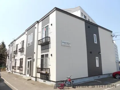 スリムリバーハイツⅢ【1階】の外観