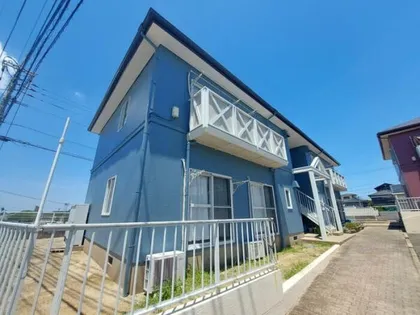 サラダ村 A棟の画像