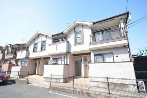 スリーワンスリーヒルズE【203号室】の外観