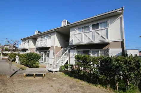 ファミール真木の画像