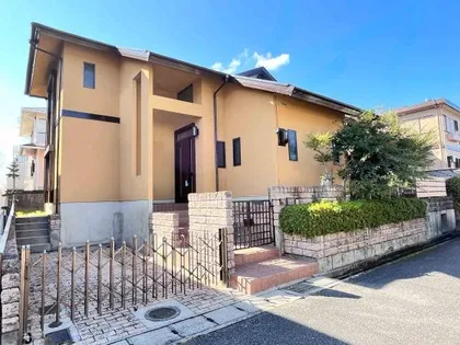 兵庫県三田市すずかけ台2丁目【一戸建】の外観