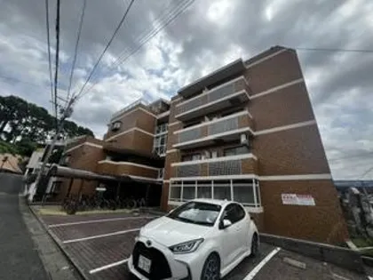 ダイナコート産大前の画像
