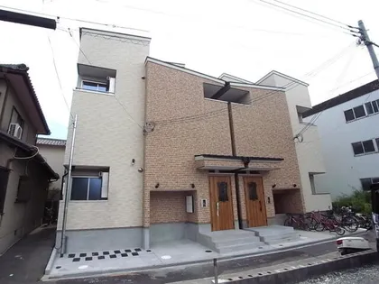 F8石津【2階】の外観