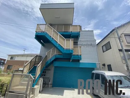 ビレッジ中島【2階】の外観