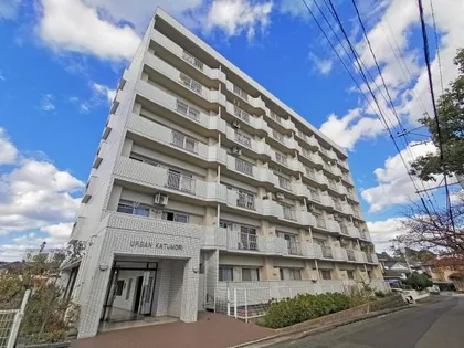 アーバン勝盛の画像