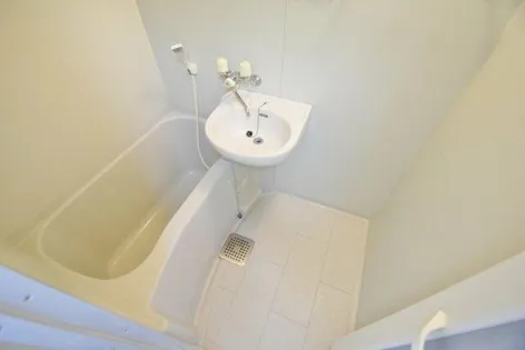 ハイツグレイス【2階】の風呂