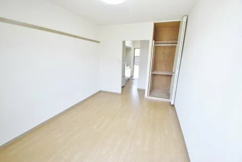 ハイツグレイス【2階】の内装