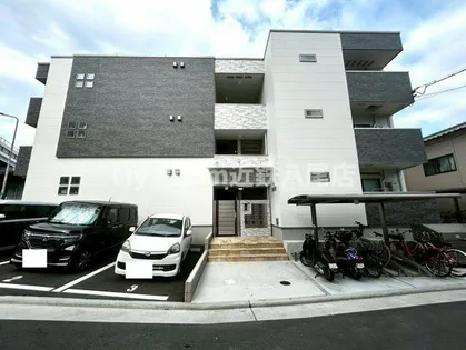 シャルム コート【1階】の外観