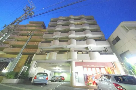 八事石坂マンションの画像