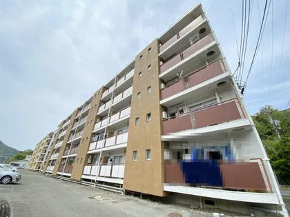 ヴィラナリー由良1号棟の画像