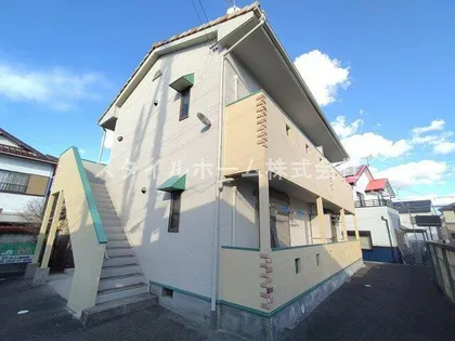 ボン・フレール【1階】の外観