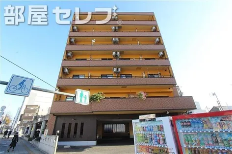 アーバンコート小松【701号室】の外観