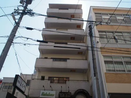 メゾンパール泉【6階】の外観