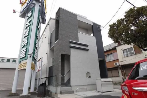 THE GREYHOUSEの画像