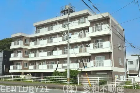 第一エステート【401号室】の外観