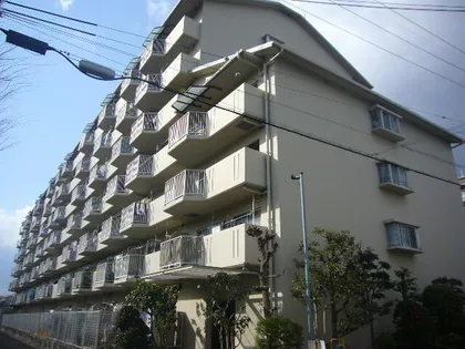 藤和コアティ高槻ハイタウンC棟の画像