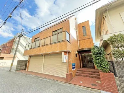 ラピーヌ甲東【2階】の外観