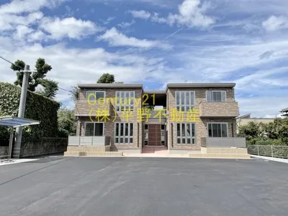 ロイヤルヴィラV【1階】の外観