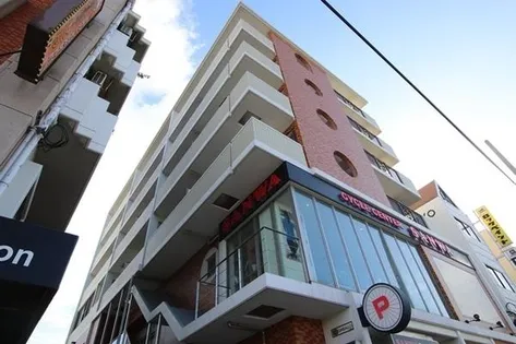 ラ ギザロ【6階】の外観