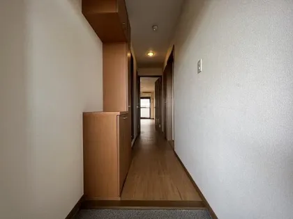 ロジュマンコシノハラ (野洲市小篠原)【1階】の玄関