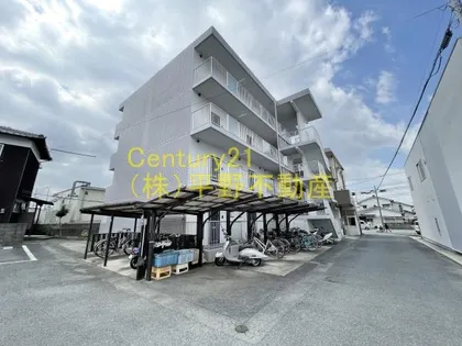 すかる里村【3階】の外観