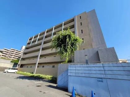 スプランドゥールヴィラ【1階】の外観