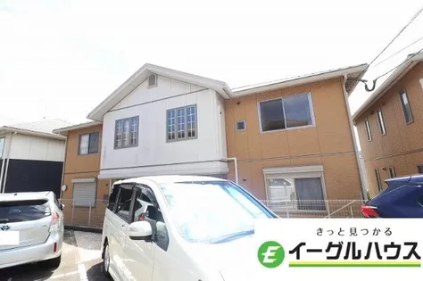 サンモール・コリーヌD棟【2階】の外観