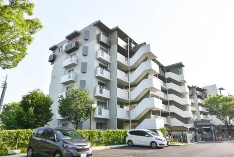 URアーバンラフレ鳴海の画像