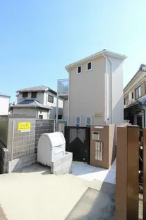 レジデンス月見山【1階】の外観