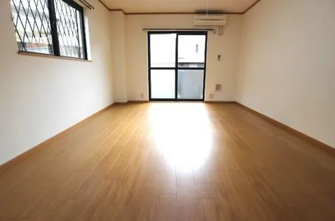 シェーンタール須磨【1階】の居間