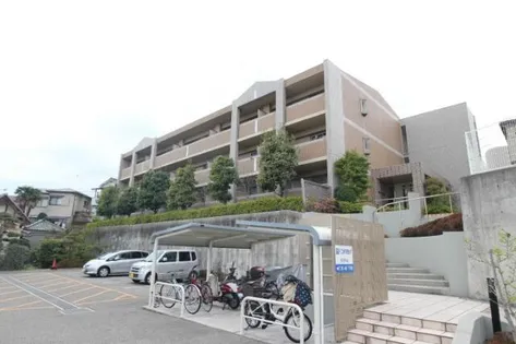 メイプル平和台【3階】の外観