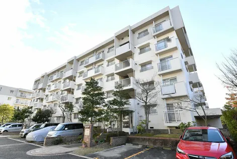 UR高の原駅前の画像