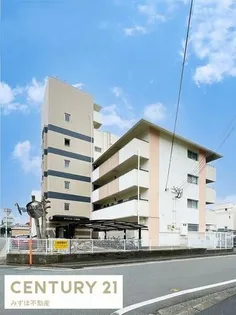 アソシエート前田の画像