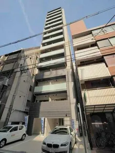 ブリリアントジュネス本町【13階】の外観