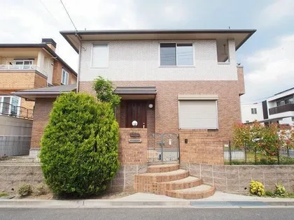 大阪府茨木市彩都あさぎ6丁目【一戸建】の外観