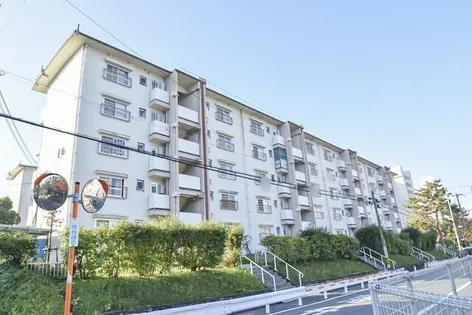 UR香里【E060207号室】の外観