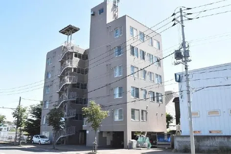 ラムズ西岡【403号室】の外観