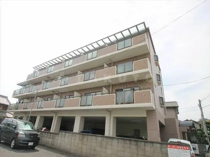 エルフラット【3階】の外観