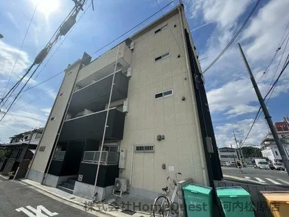 エヌエムトラントキャトフ【4階】の外観