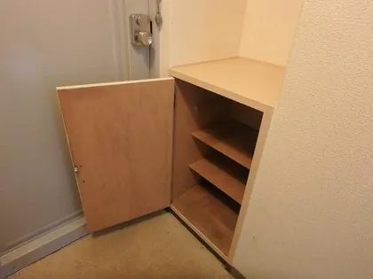 東カン第2キャステール【810号室】の玄関