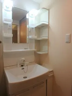 東カン第2キャステール【810号室】の内装