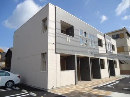 カーサプレーマイースト【1階】の外観