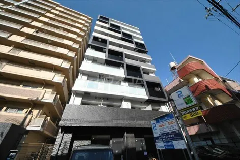 プレサンスOSAKA三国ネオス【5階】の外観