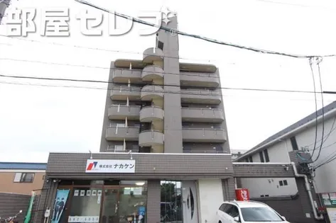 アクセス高辻【5階】の外観