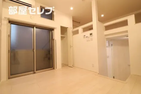 ミカーサ【105号室】の外観