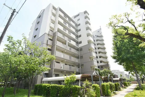 URサンヴァリエ金岡の画像