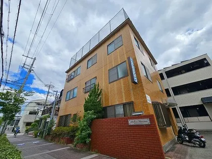 西岡マンションの画像